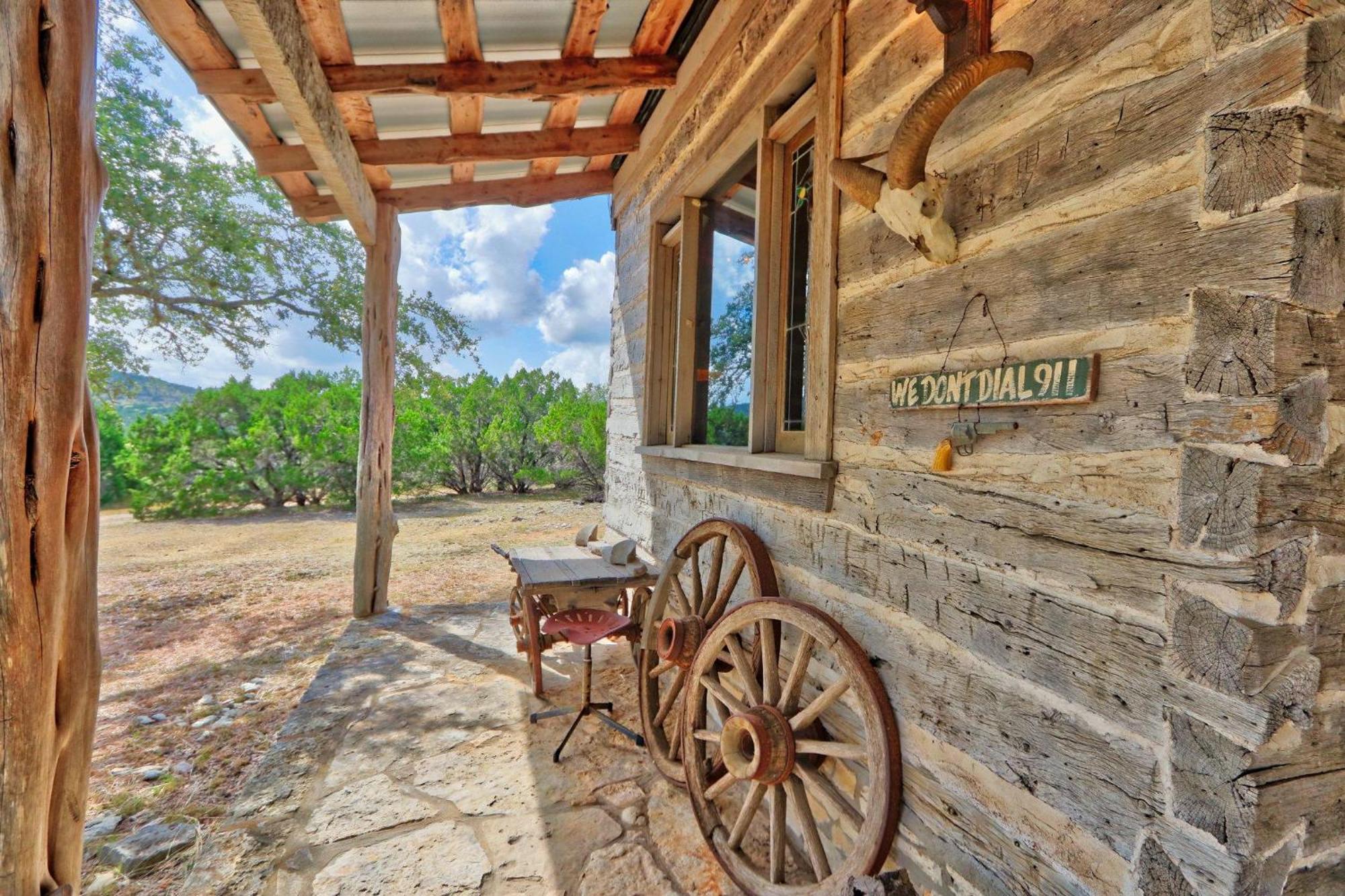 Log Cabin At Old Glory Ranch Уимбърли Екстериор снимка