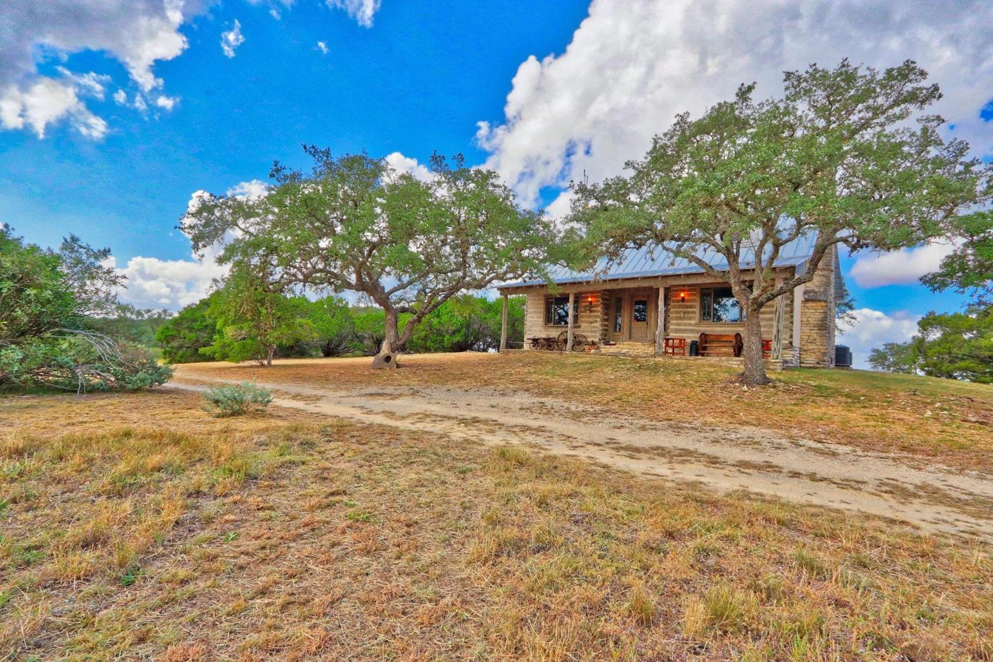 Log Cabin At Old Glory Ranch Уимбърли Екстериор снимка